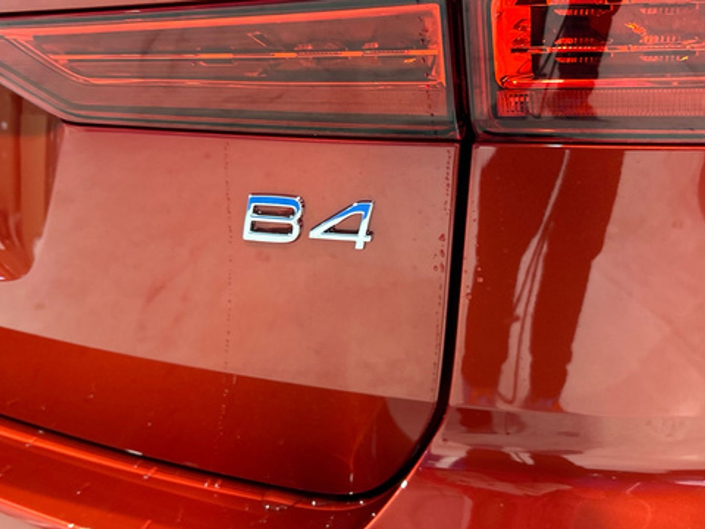 Volvo XC60 B4 G Essential Auto 145 kW (197 CV)