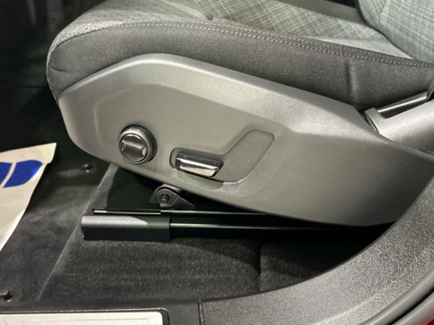 Volvo XC60 B4 G Essential Auto 145 kW (197 CV)