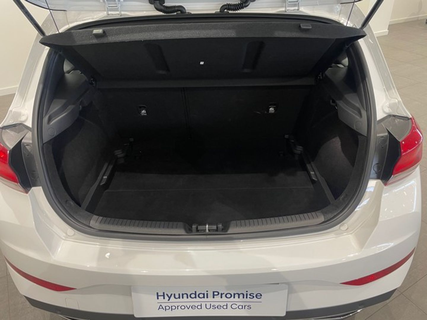 Hyundai i30 1.5 DPI Klass SLX 81 kW (110 CV) Blanco Sedan