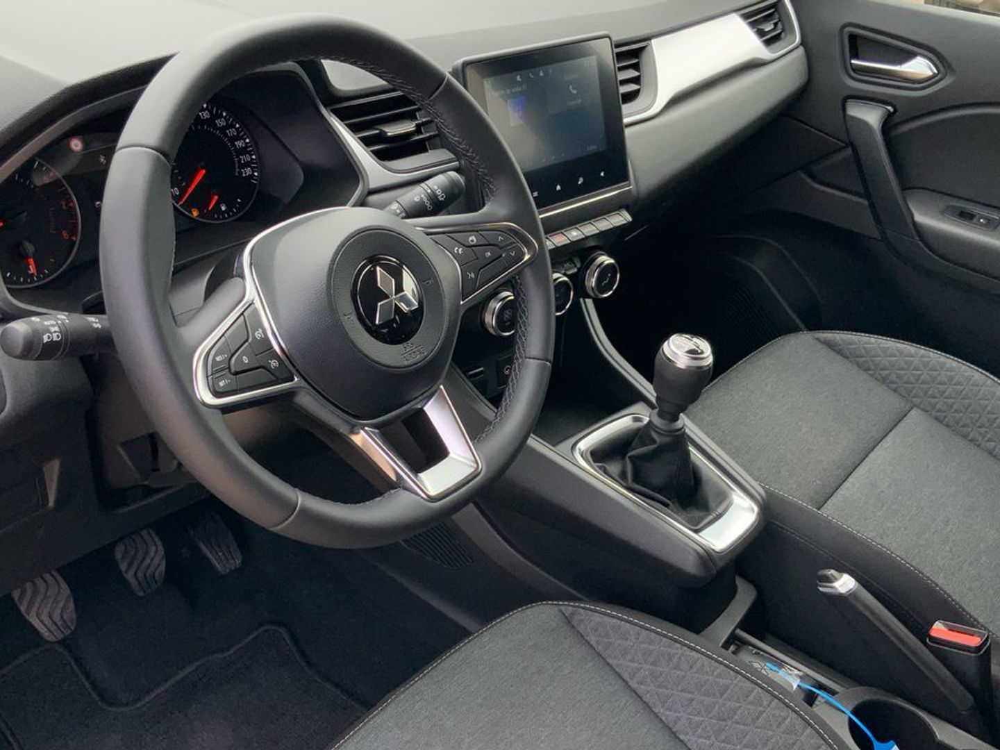 Mitsubishi ASX 130T MHEV Motion 103 kW (140 CV)