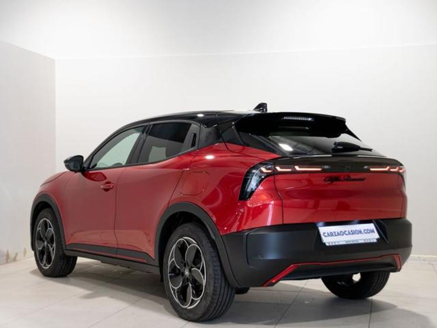 Alfa Romeo Junior Elettrica Speciale 115 kW (156 CV)