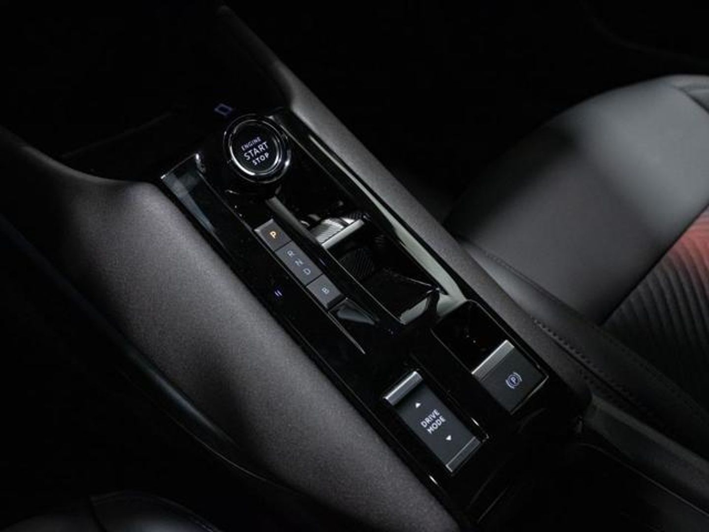 Alfa Romeo Junior Elettrica Speciale 115 kW (156 CV)
