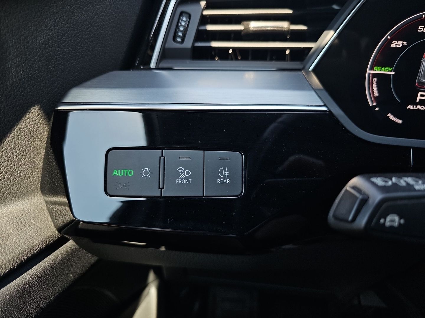 Audi e-tron Advanced 55 quattro 300 kW (408 CV)