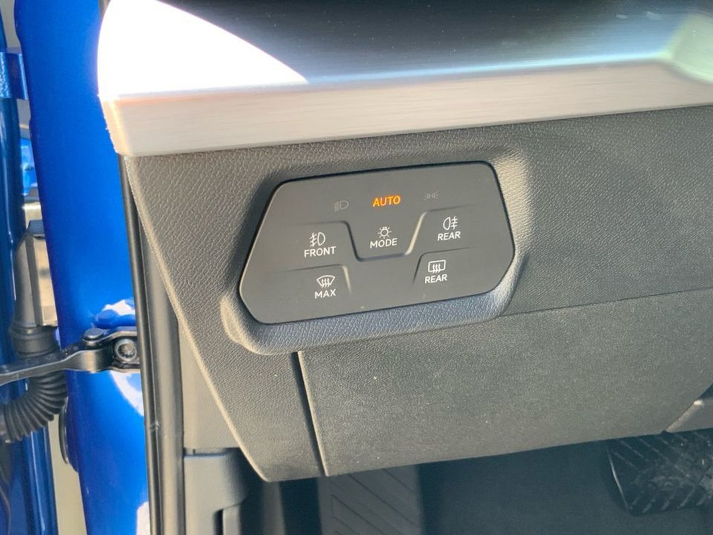 SEAT León 1.0 eTSI S&S FR 25 Aniversario DSG 81 kW (110 CV)