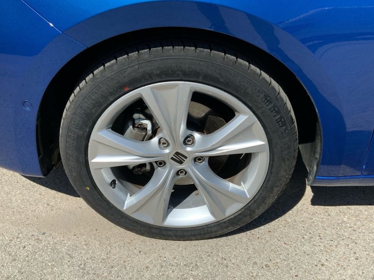 SEAT León 1.0 eTSI S&S FR 25 Aniversario DSG 81 kW (110 CV)