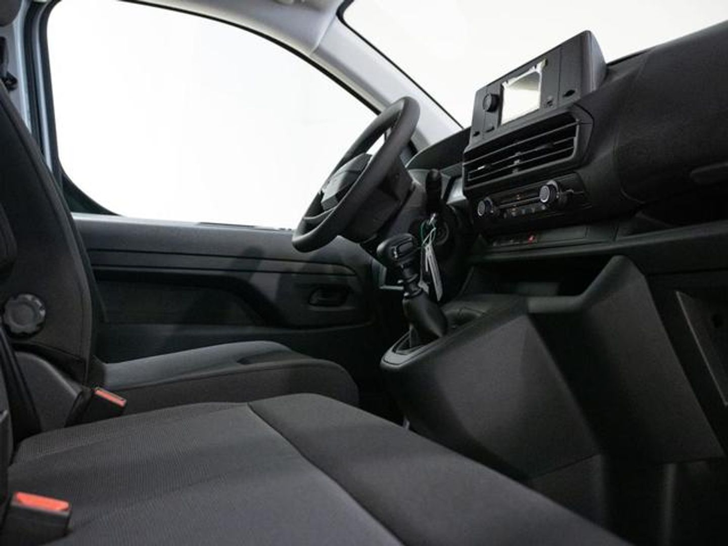 Fiat Scudo Furgón BEV 75 KW L3 100 kW (136 CV)