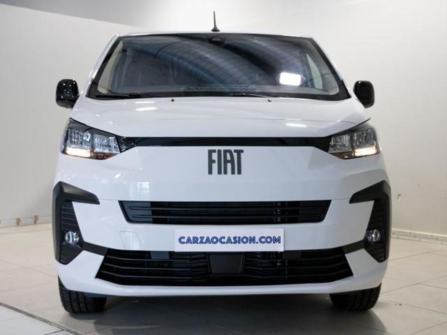 Fiat Scudo Furgón BEV 75 KW L3 100 kW (136 CV)