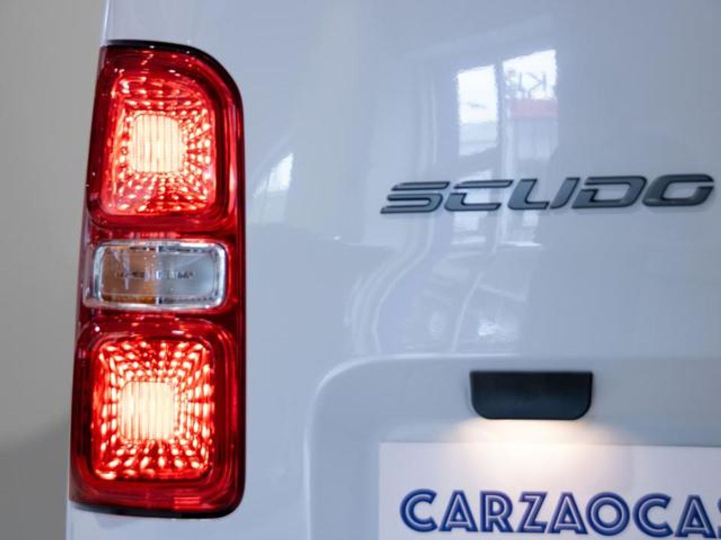 Fiat Scudo Furgón BEV 75 KW L3 100 kW (136 CV)