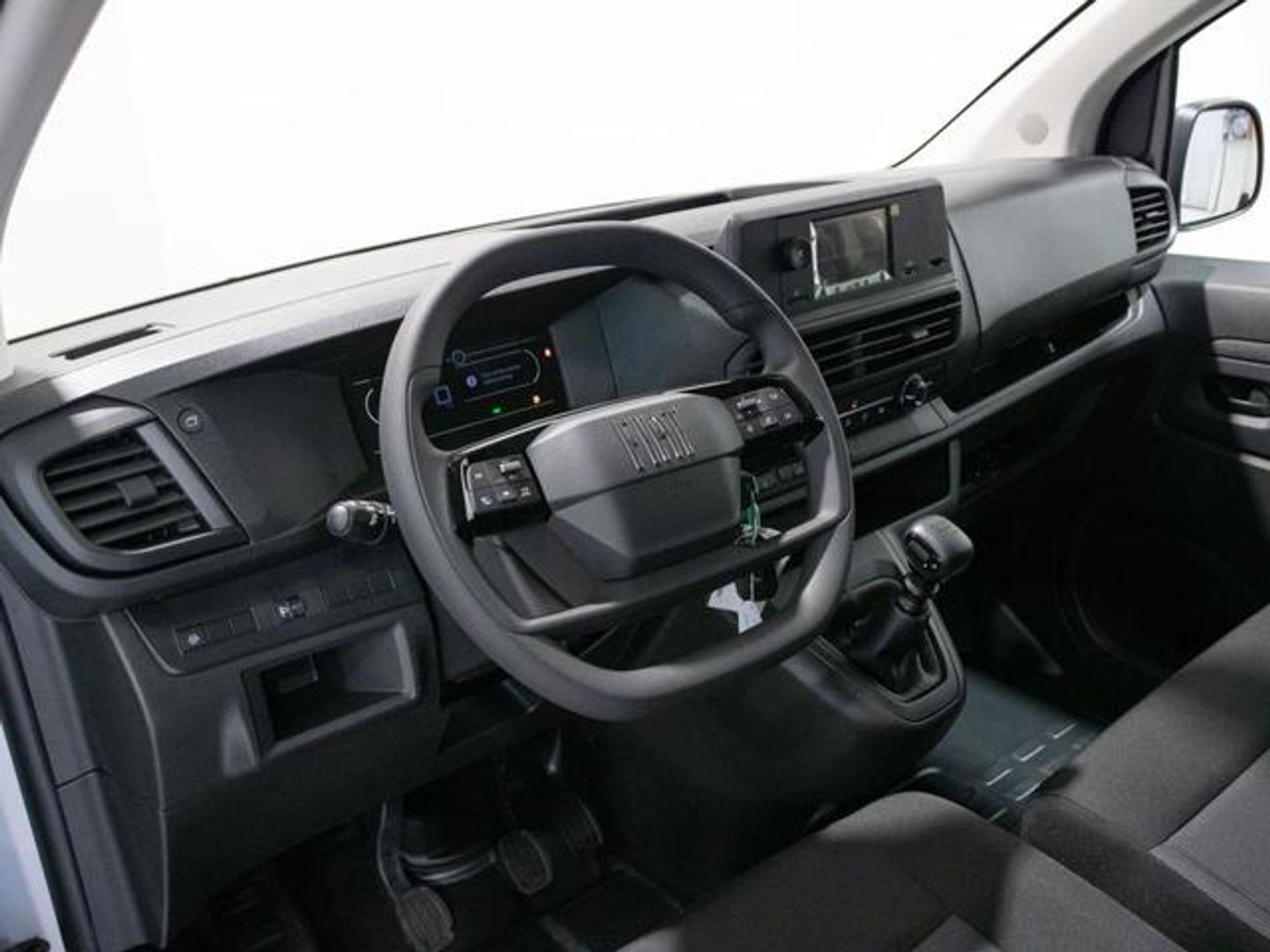 Fiat Scudo Furgón BEV 75 KW L3 100 kW (136 CV)