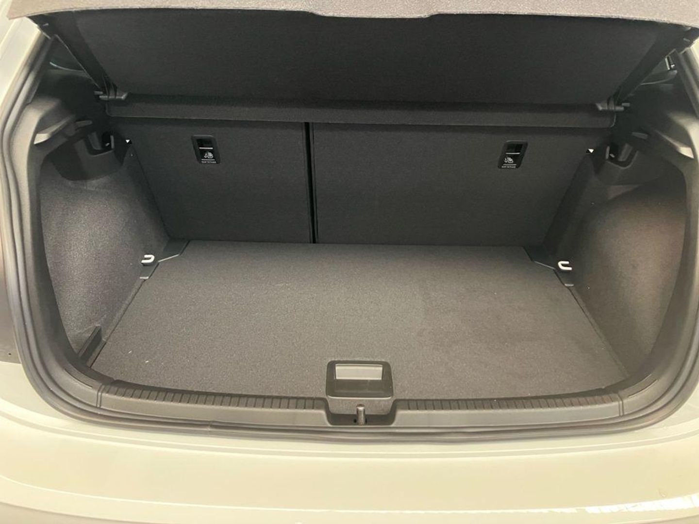 Volkswagen Polo R-Line 1.0 TSI 85 kW (115 CV) DSG