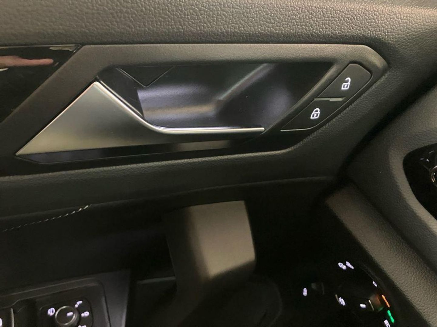 Volkswagen T-Roc Dark Line 1.5 TSI 110 kW (150 CV) DSG