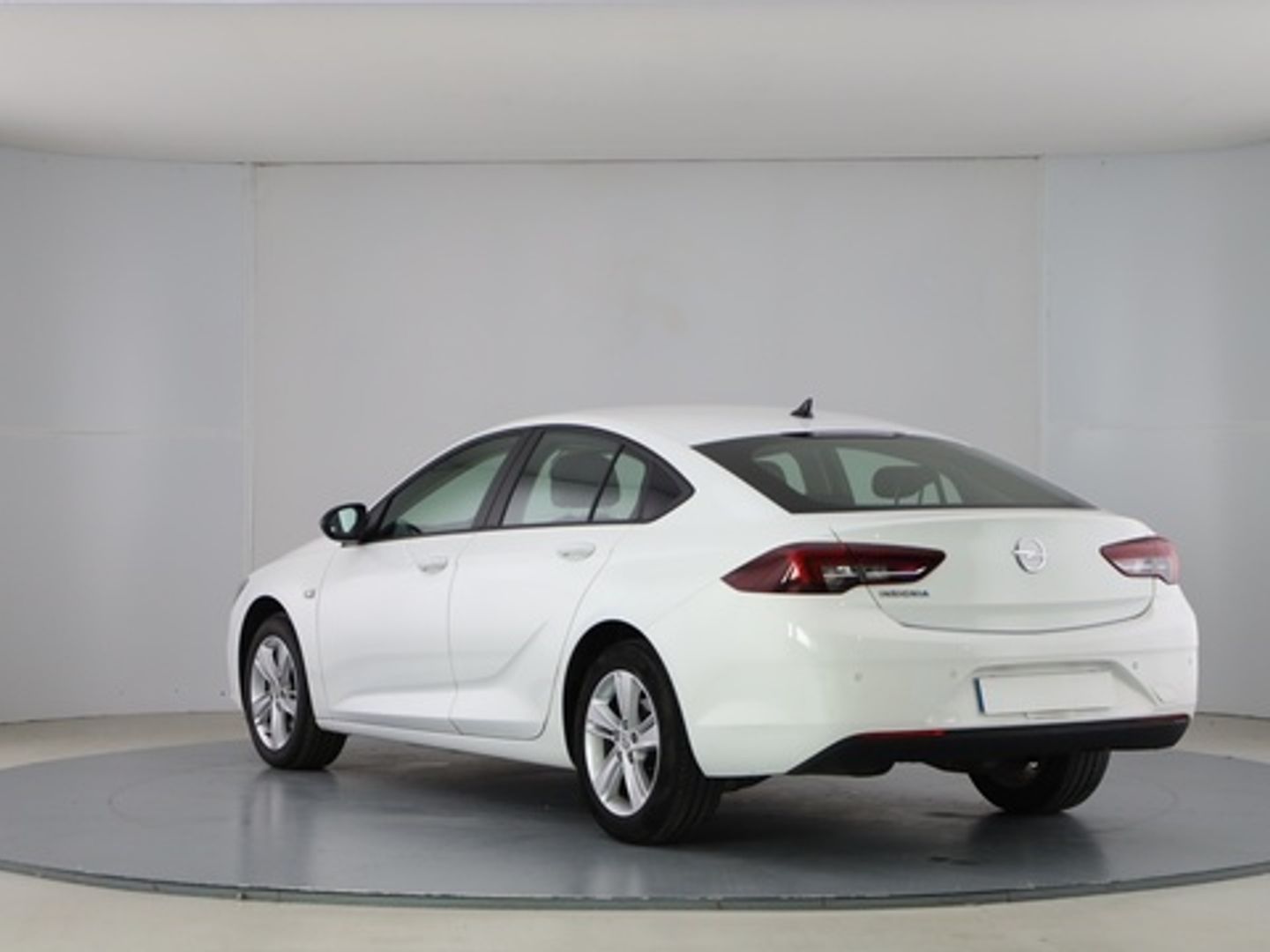 Opel Insignia 1.5D DVH GS Business Edition MT6 90 kW (122 CV)