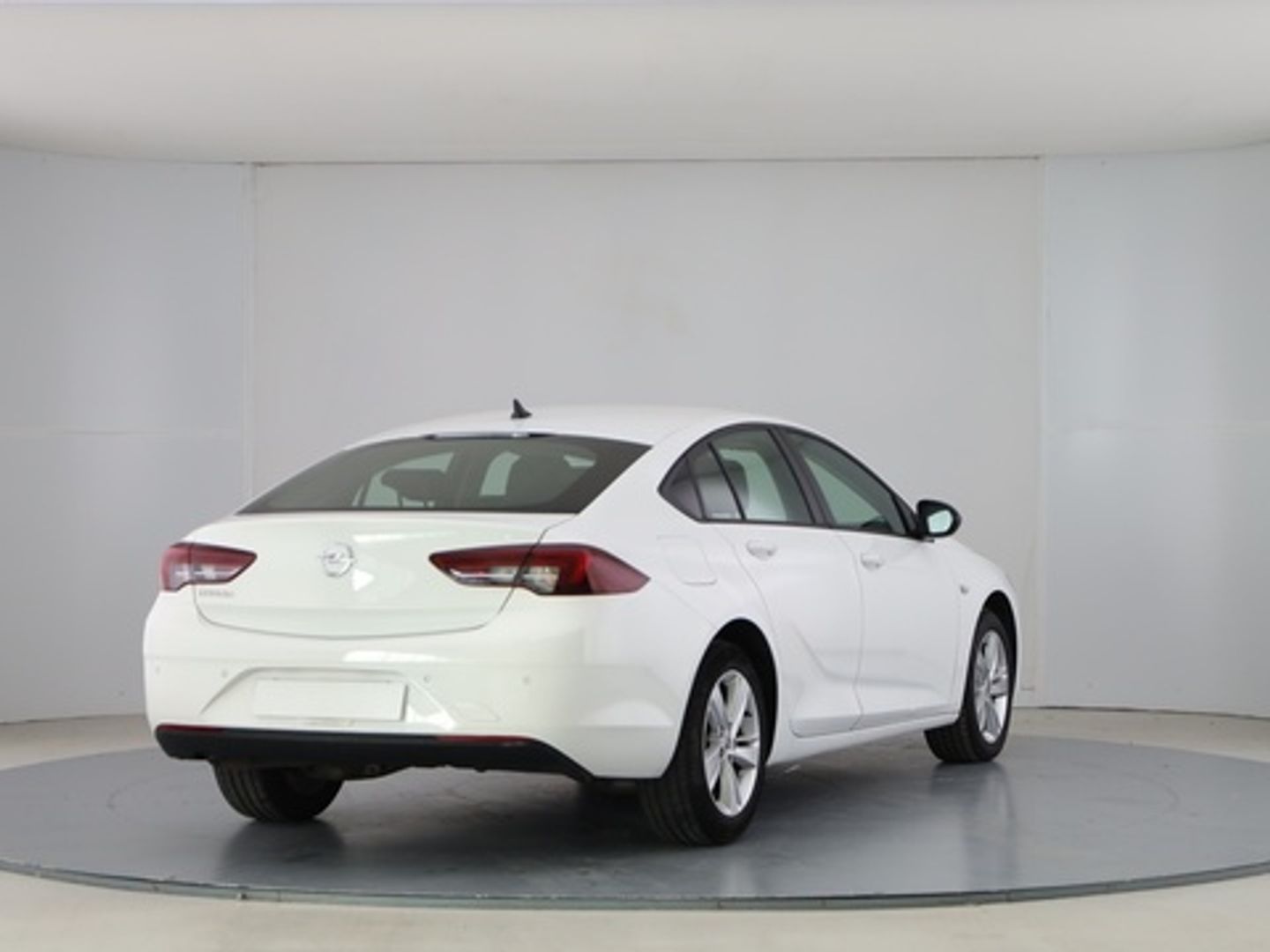 Opel Insignia 1.5D DVH GS Business Edition MT6 90 kW (122 CV)