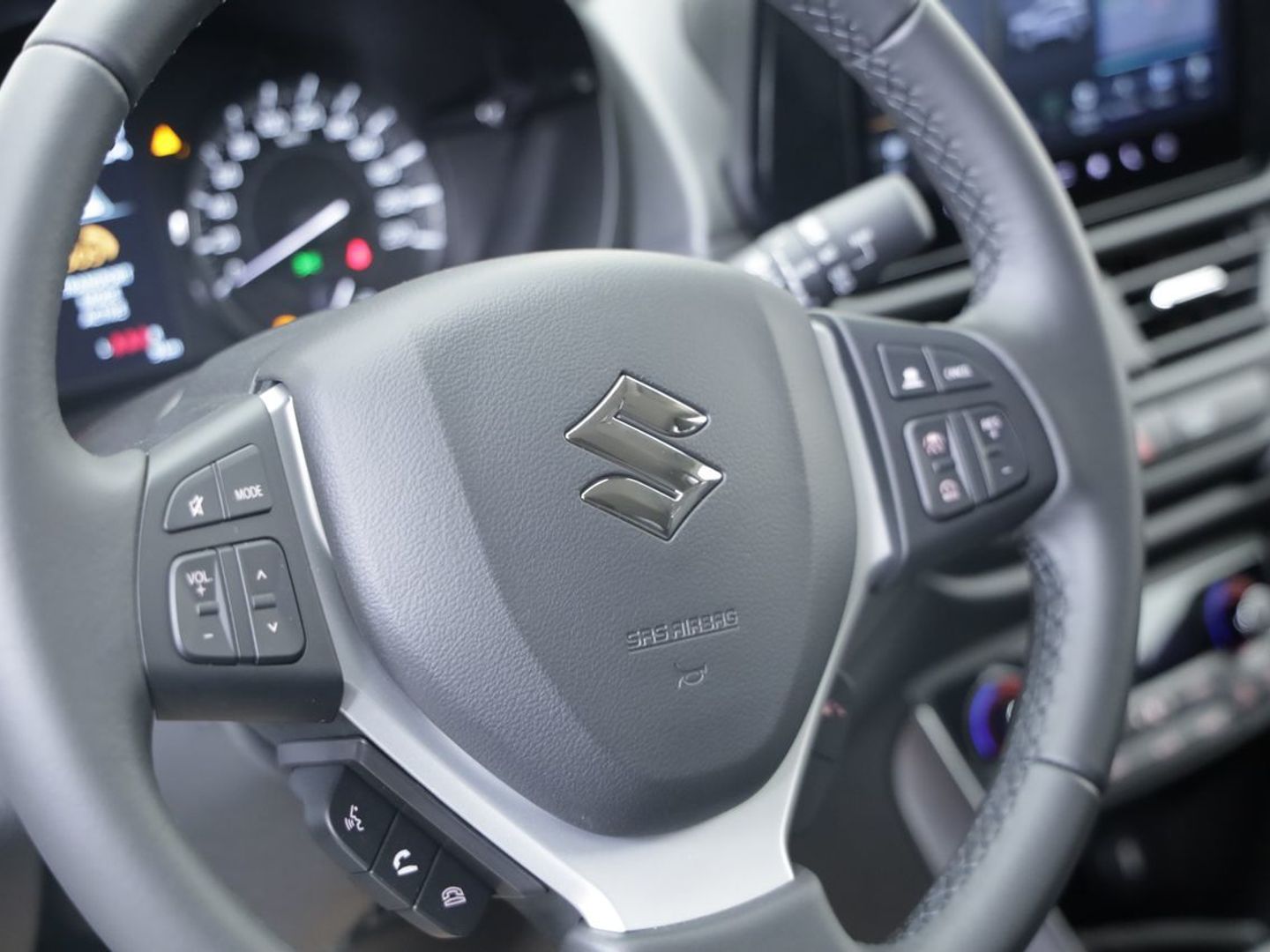Suzuki S-Cross 1.4T Mild Hybrid S2 95 kW (129 CV)