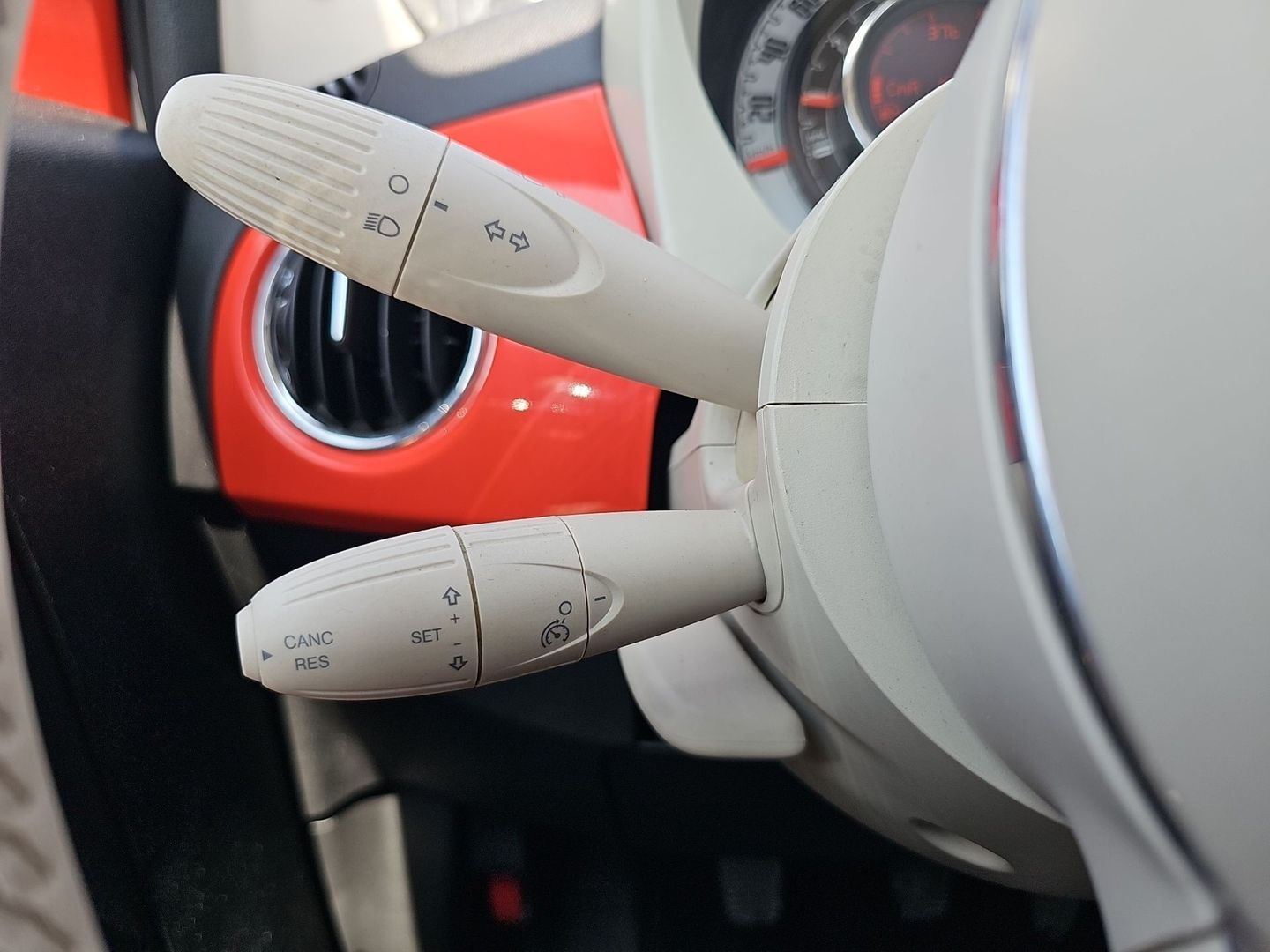 Fiat 500 1.0 Hybrid Cult 51 kW (70 CV)