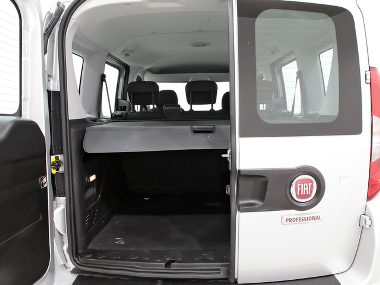 Fiat Dobló Cargo 1.6 Multijet SX 77 kW (105 CV)