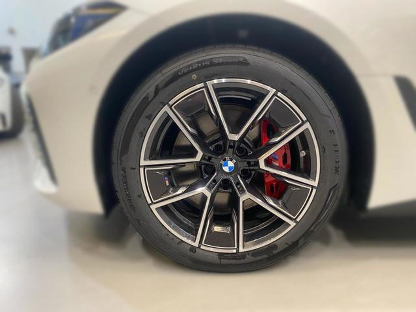 BMW i4 eDrive40 250 kW (340 CV)