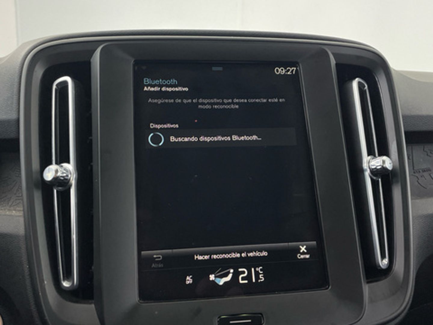 Volvo XC40 T3 Momentum Core Auto 120 kW (163 CV)