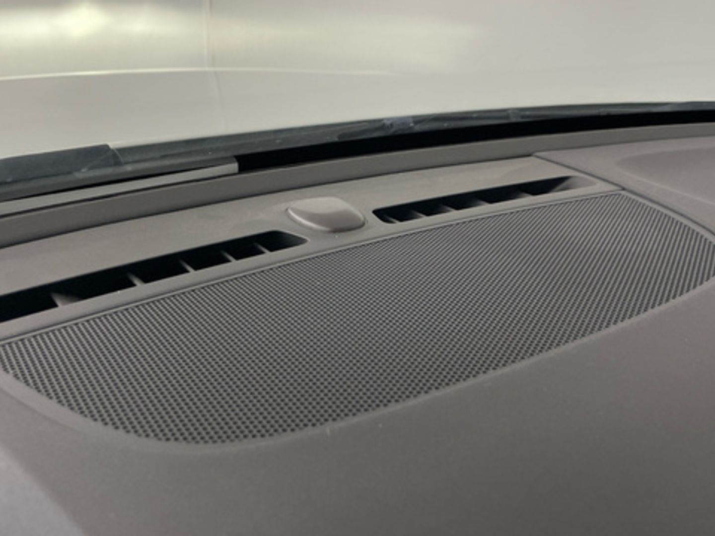 Volvo XC40 T3 Momentum Core Auto 120 kW (163 CV)
