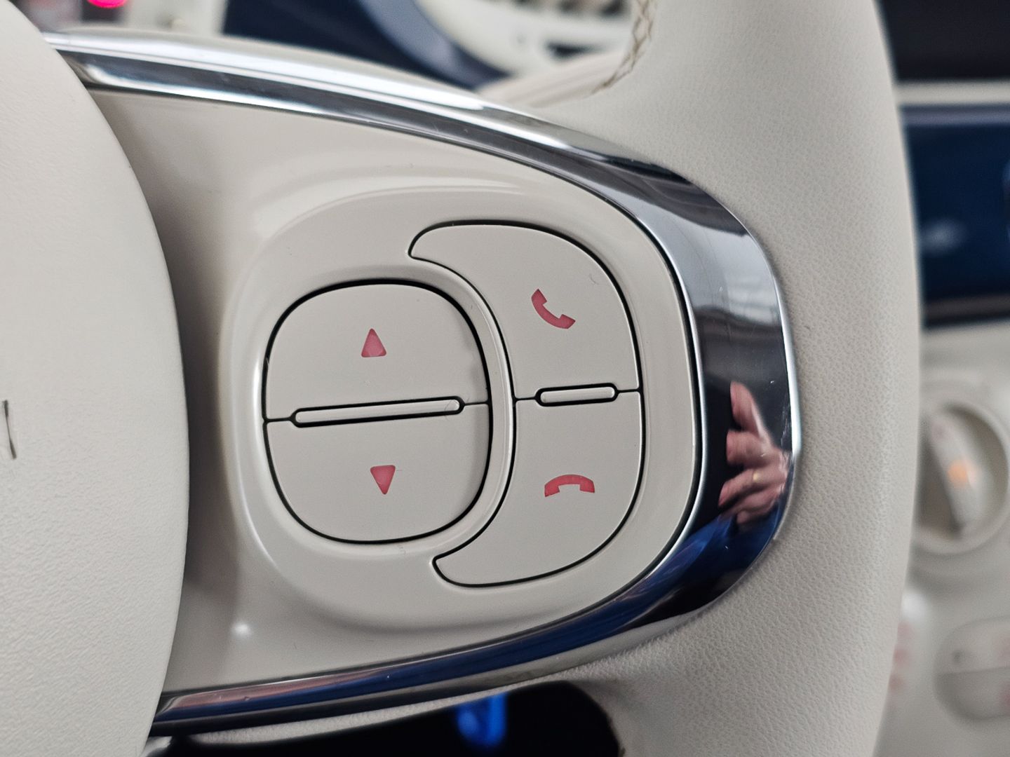 Fiat 500 1.0 Hybrid Dolcevita 51 kW (70 CV)