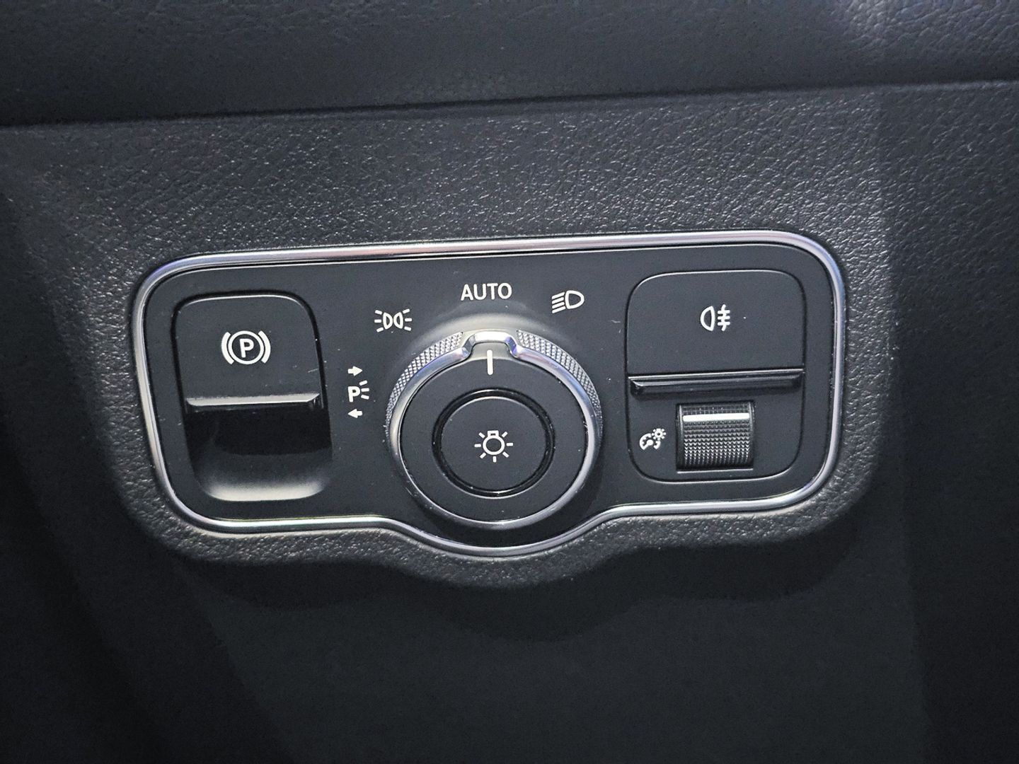Mercedes-Benz GLB GLB 200 120 kW (163 CV)
