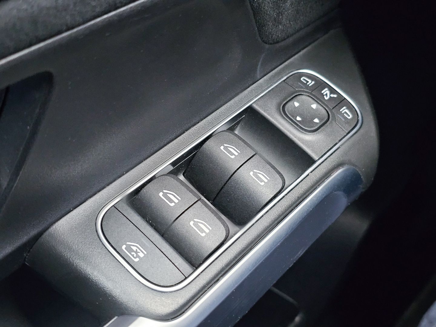Mercedes-Benz GLB GLB 200 120 kW (163 CV)