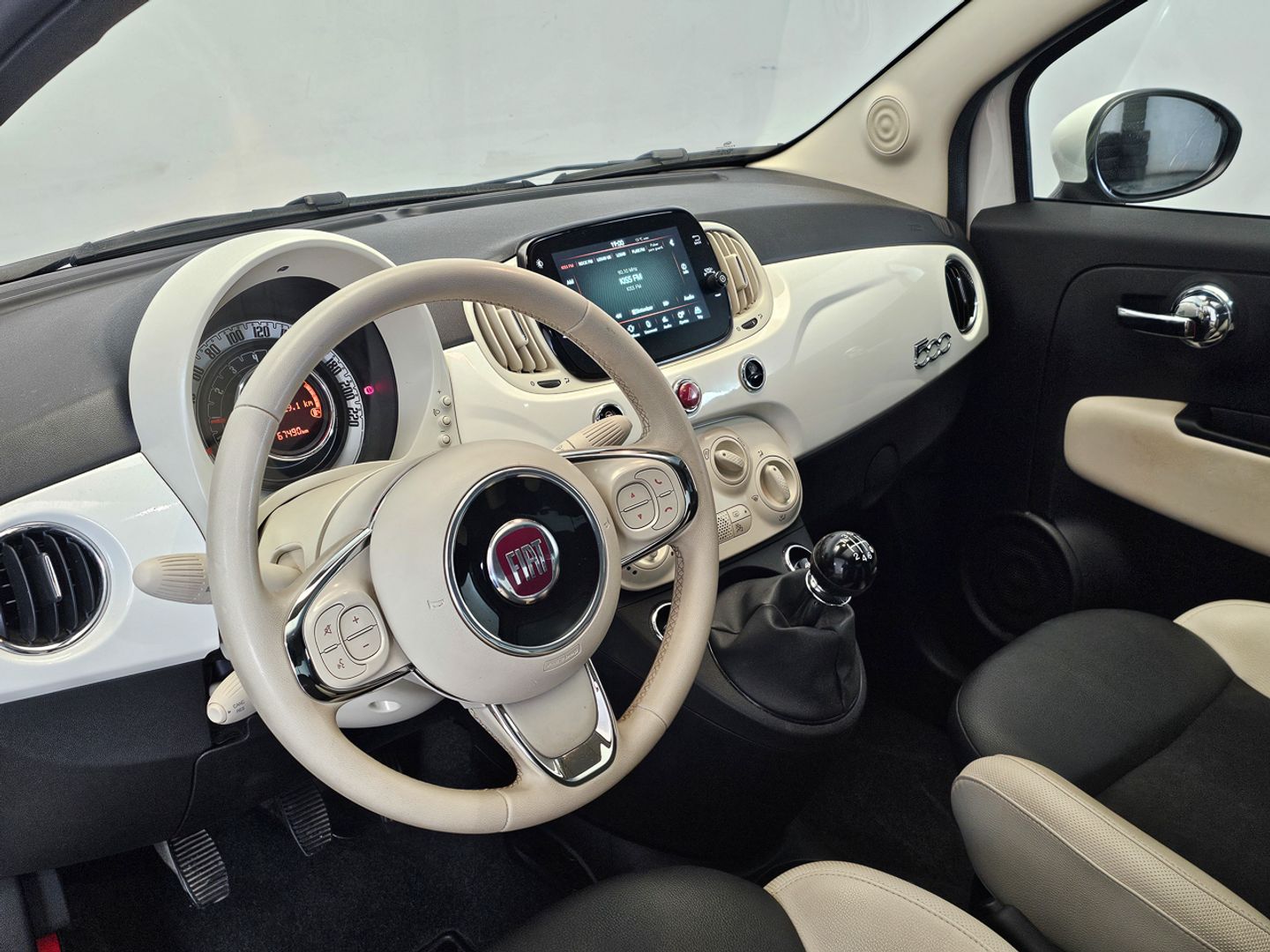 Fiat 500 1.0 Hybrid Dolcevita 51 kW (70 CV)