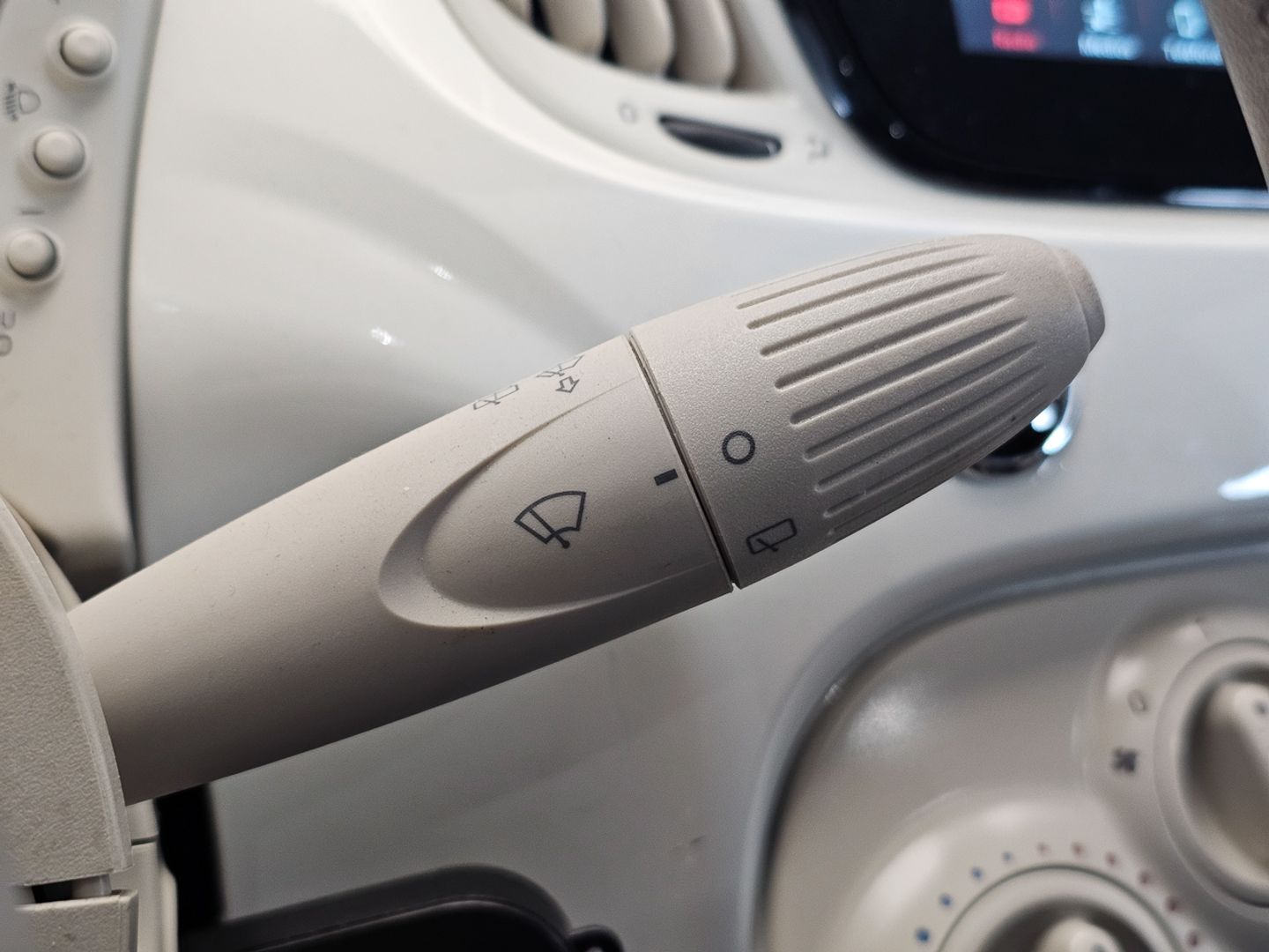 Fiat 500 1.0 Hybrid Dolcevita 51 kW (70 CV)