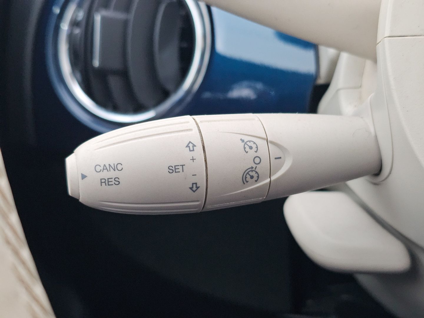 Fiat 500 1.0 Hybrid Dolcevita 51 kW (70 CV)