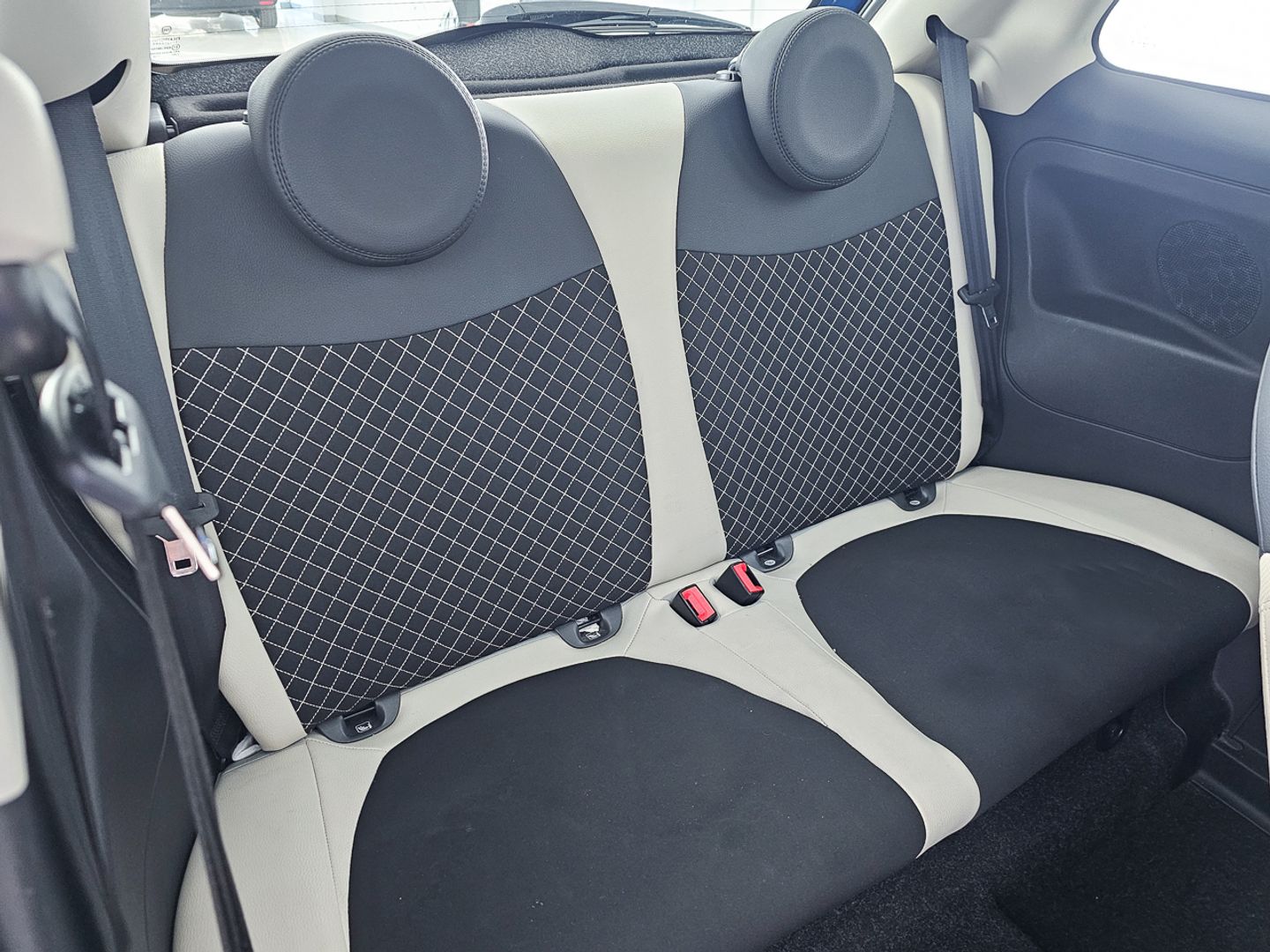 Fiat 500 1.0 Hybrid Dolcevita 51 kW (70 CV)