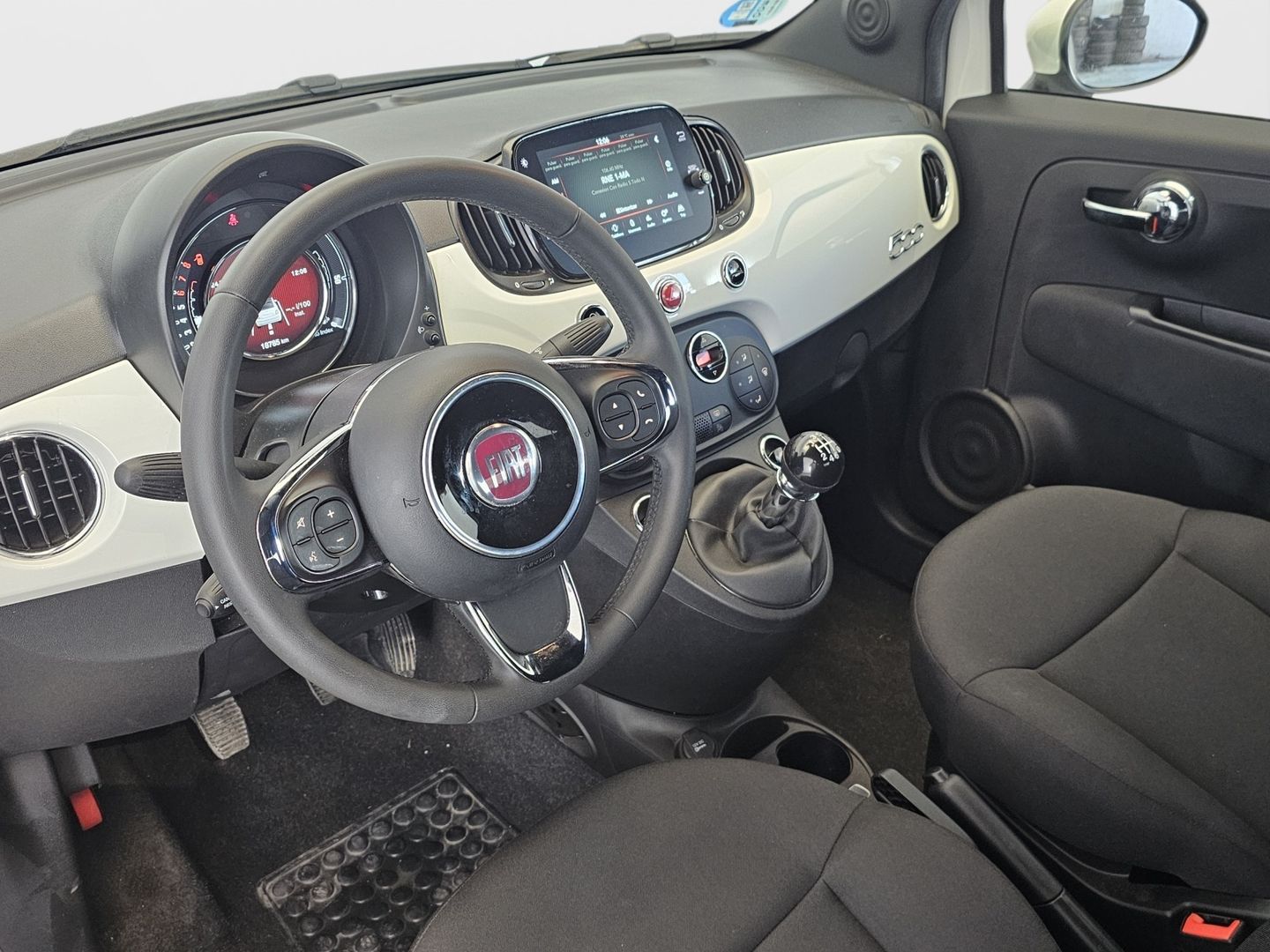 Fiat 500C 1.0 Hybrid Dolcevita 51 kW (70 CV)