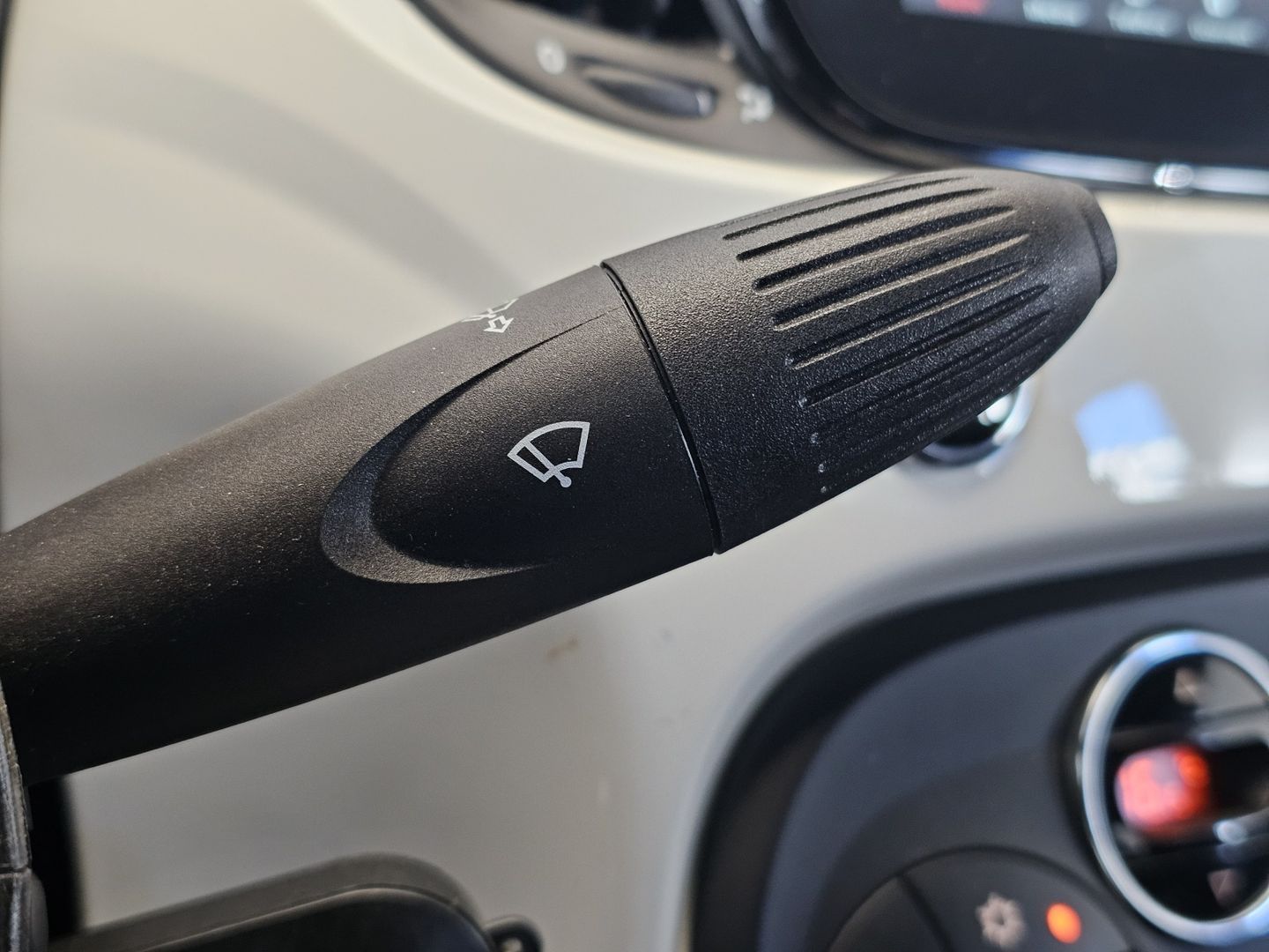 Fiat 500C 1.0 Hybrid Dolcevita 51 kW (70 CV)