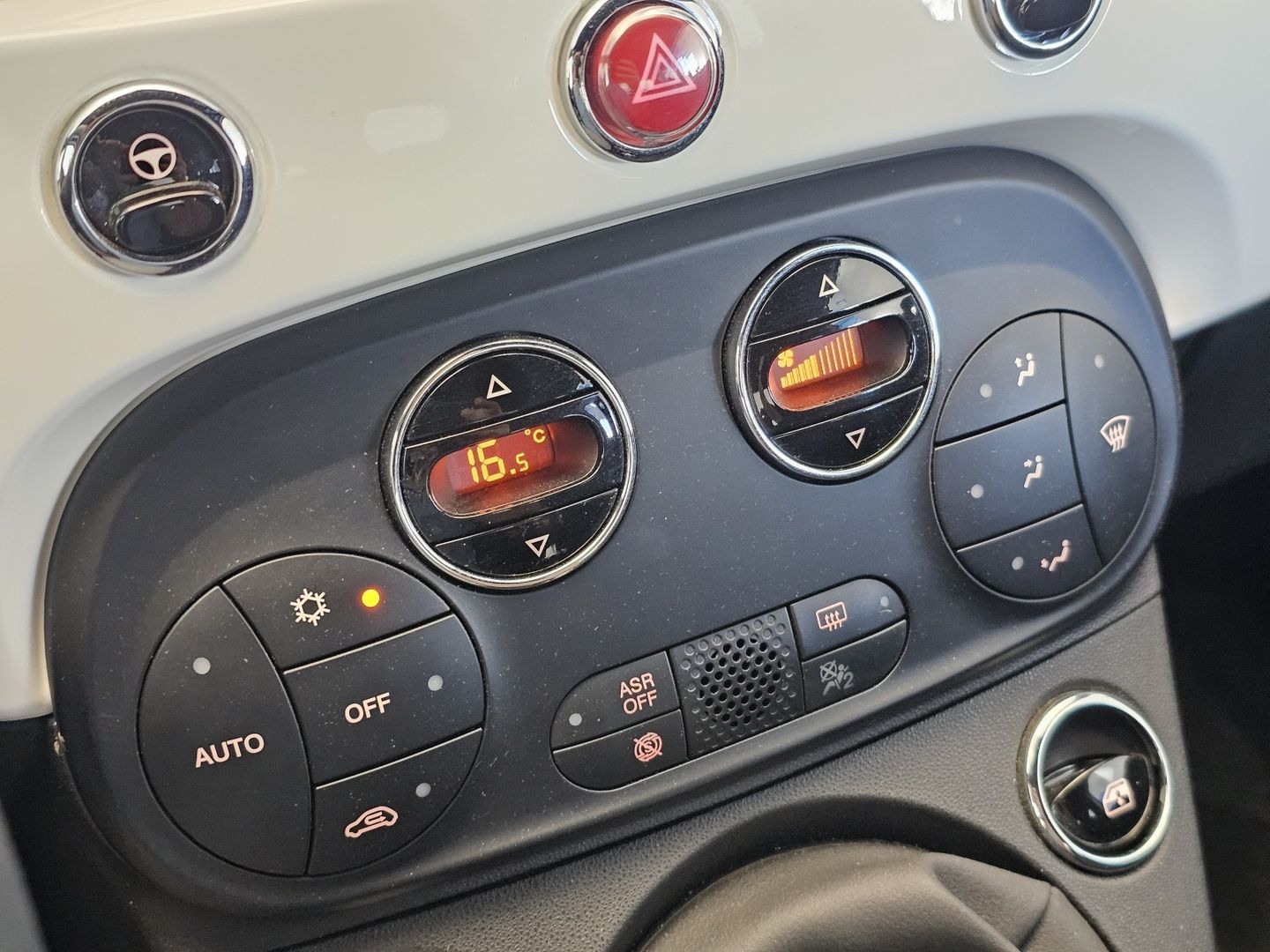 Fiat 500C 1.0 Hybrid Dolcevita 51 kW (70 CV)