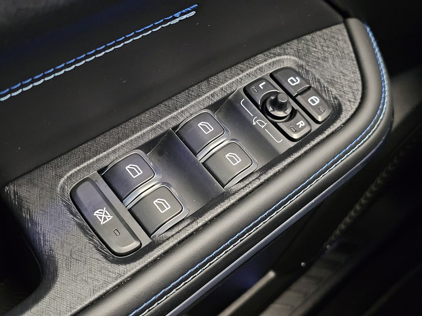 Lynk & Co 01 1.5 PHEV 192 kW (261 CV)