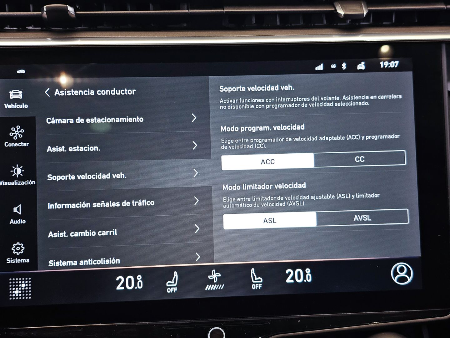 Lynk & Co 01 1.5 PHEV 192 kW (261 CV)