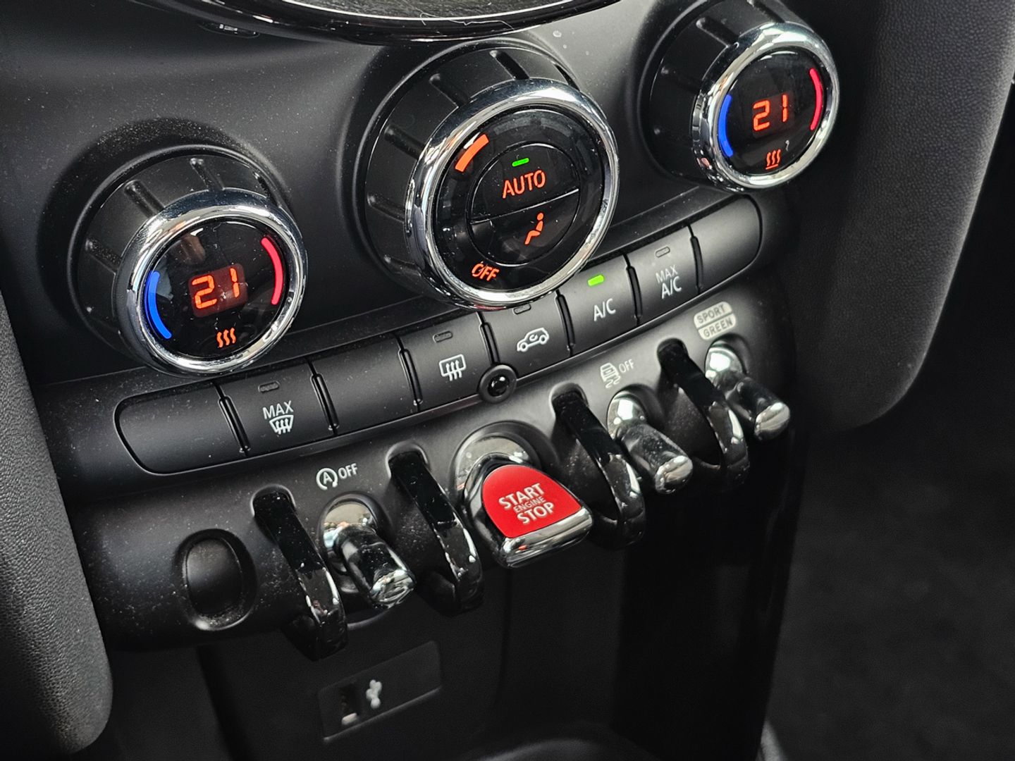 MINI MINI 5 Puertas Cooper 100 kW (136 CV)