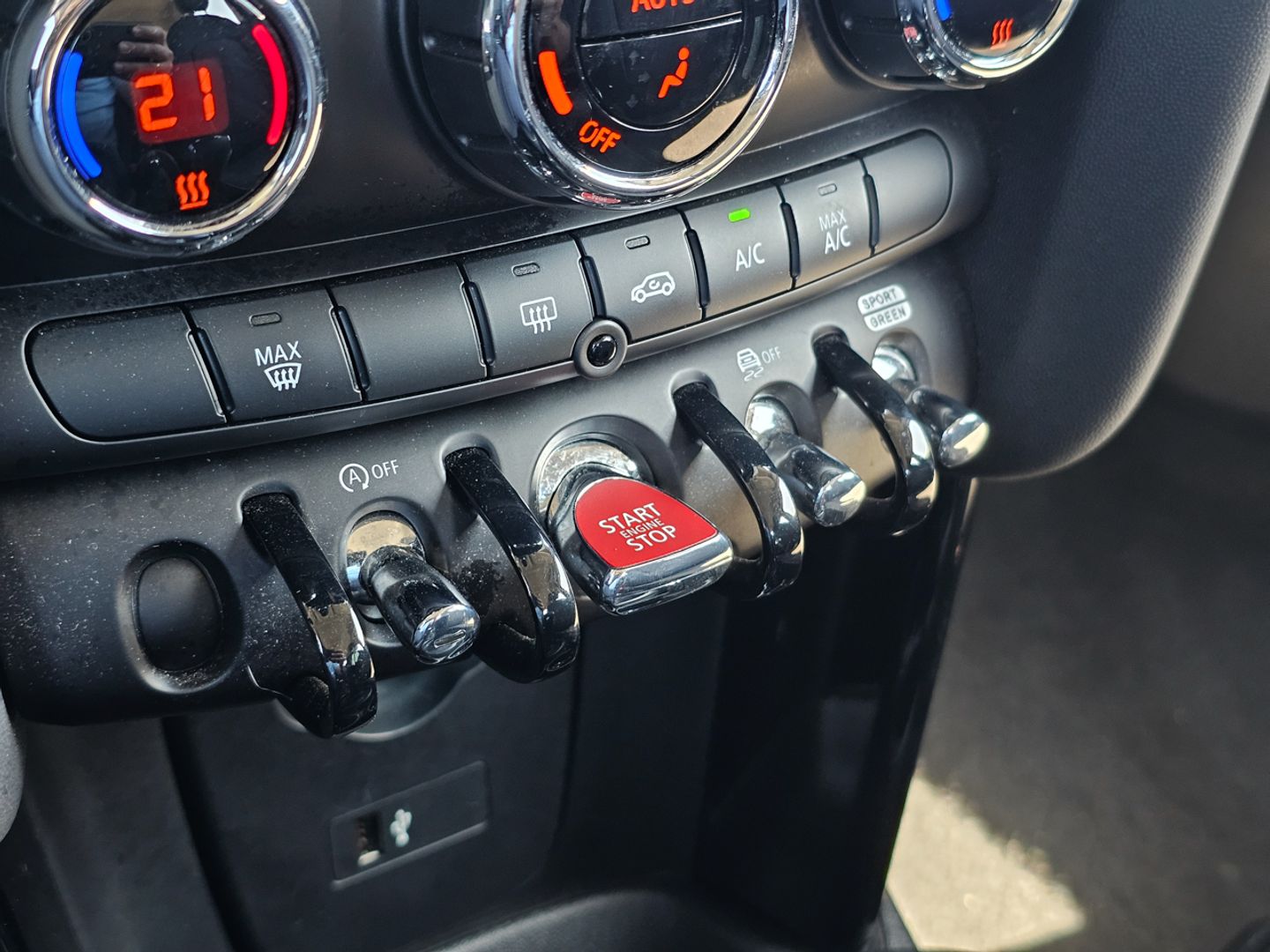 MINI MINI 5 Puertas Cooper 100 kW (136 CV)