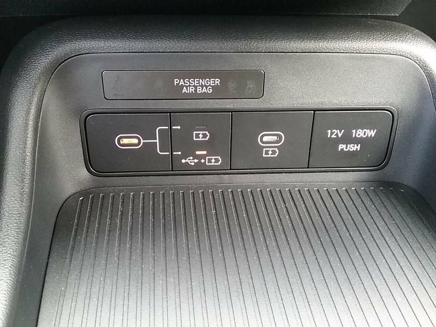 Hyundai Kona 1.0 TGDi Maxx 4x2 88 kW (120 CV)