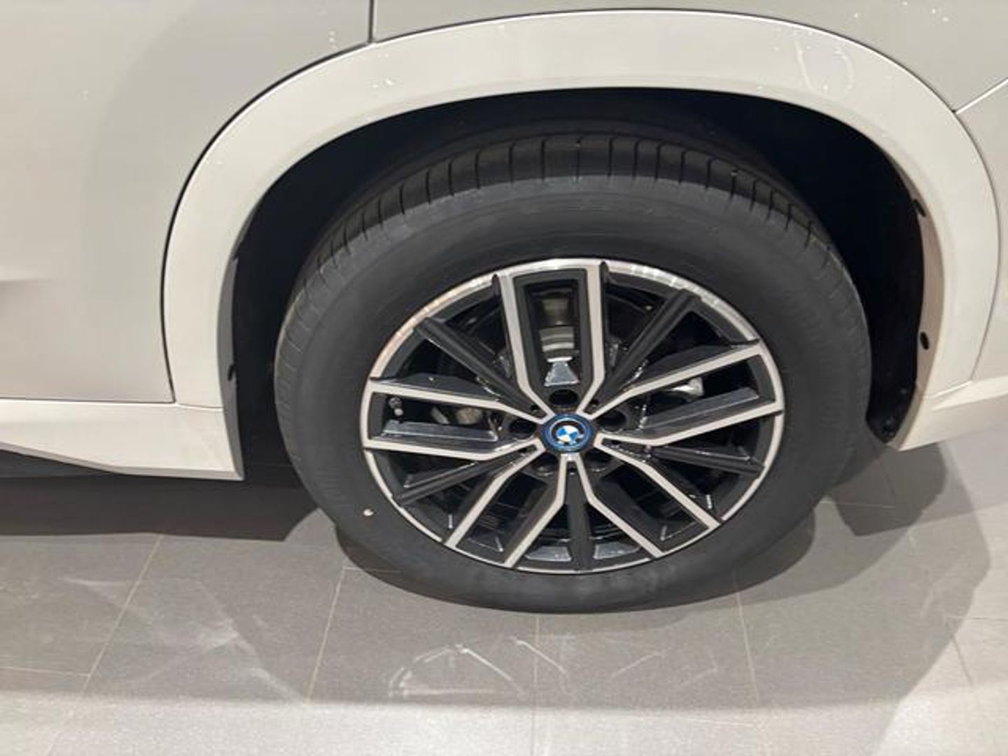 BMW iX1 eDrive20 150 kW (204 CV)