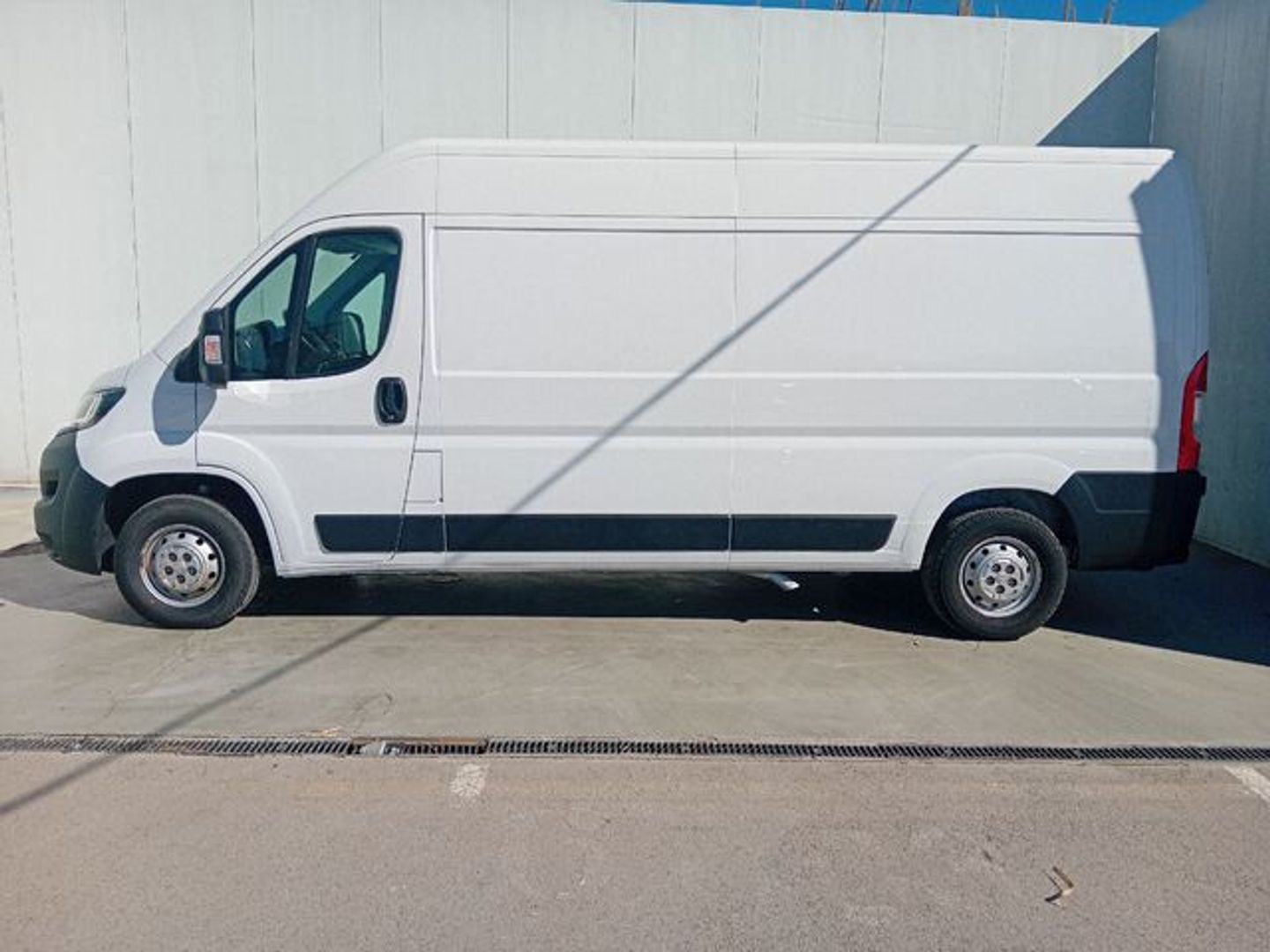 Peugeot Boxer Furgon BlueHDi 140 S&S Pack 335 L3 H2 103 kW (140 CV)