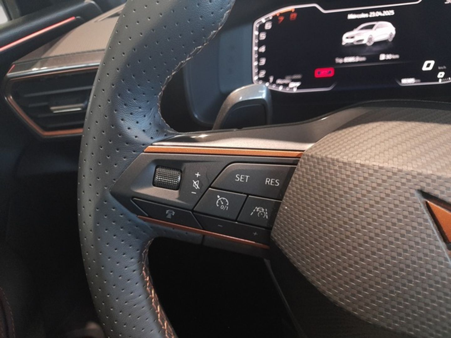 CUPRA Leon Sportstourer 1.5 eTSI DSG 110 kW (150 CV)