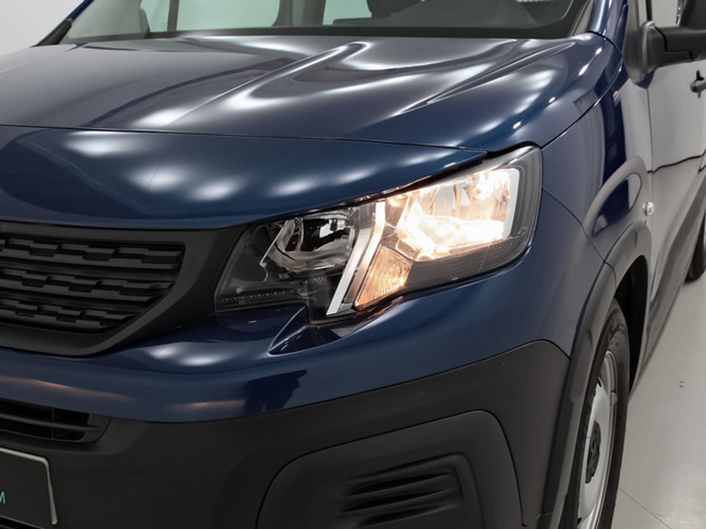 Peugeot Rifter Active Business Standard BlueHDi 73 kW (100 CV)