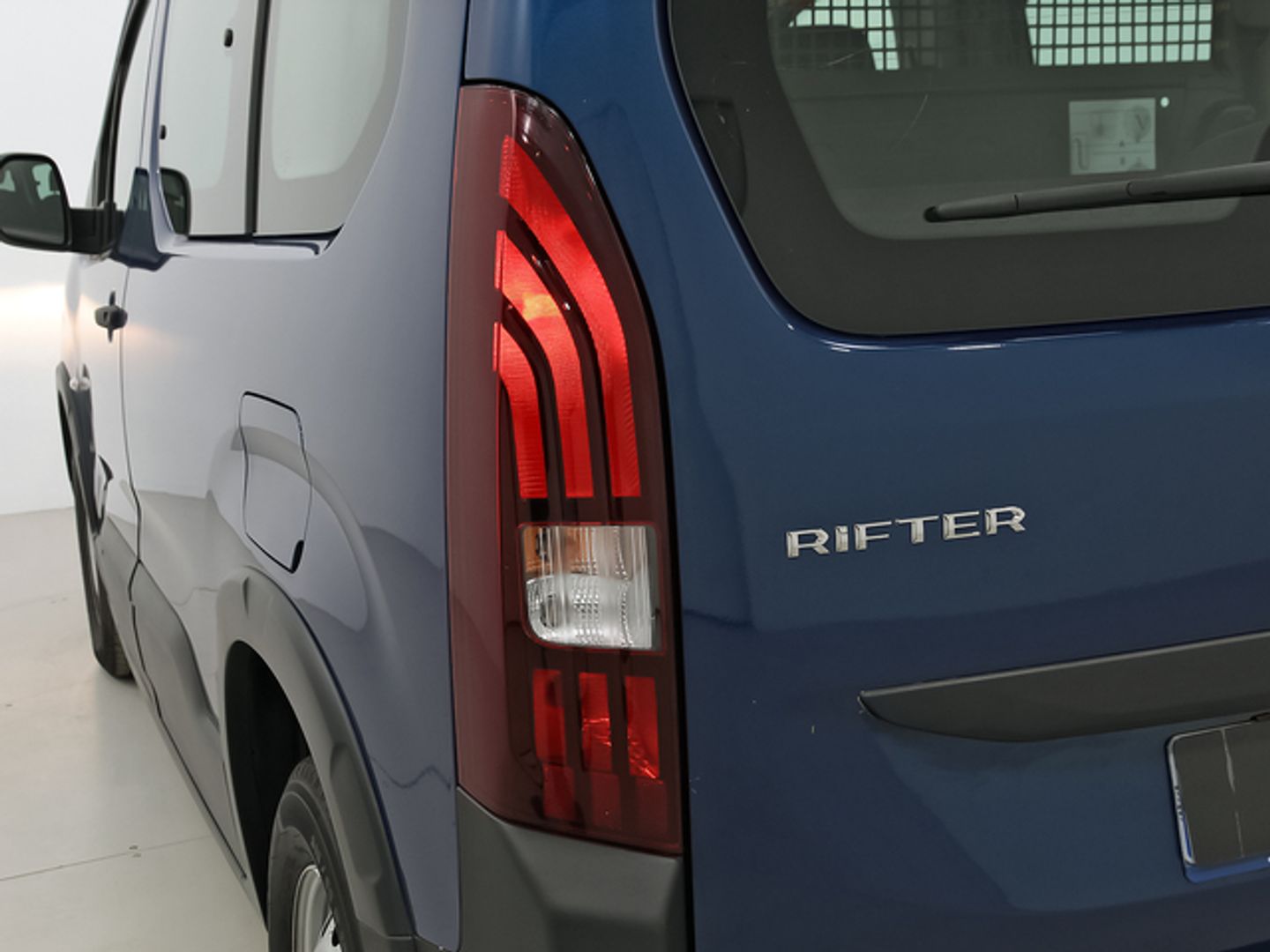 Peugeot Rifter Active Business Standard BlueHDi 73 kW (100 CV)