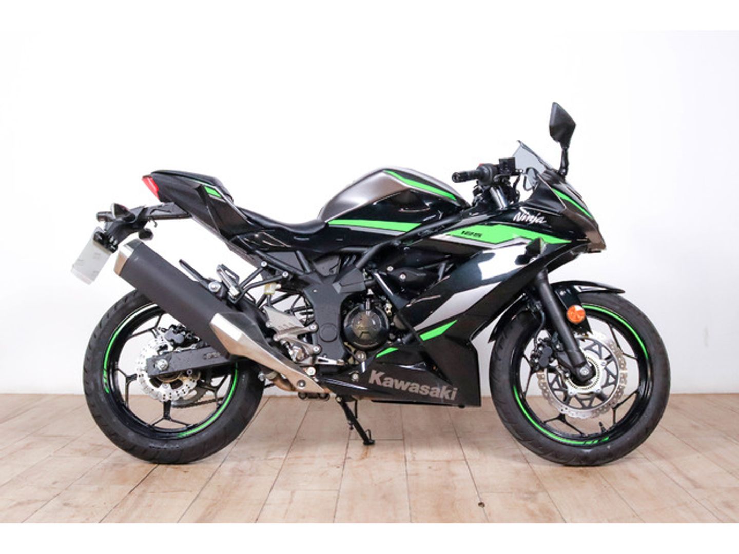 Kawasaki Ninja 125 Performance Negro Motorcycle