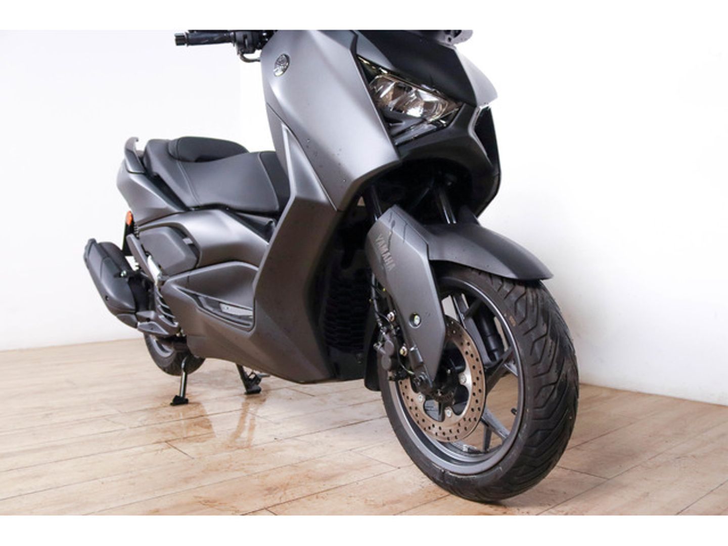 Yamaha X-Max 125