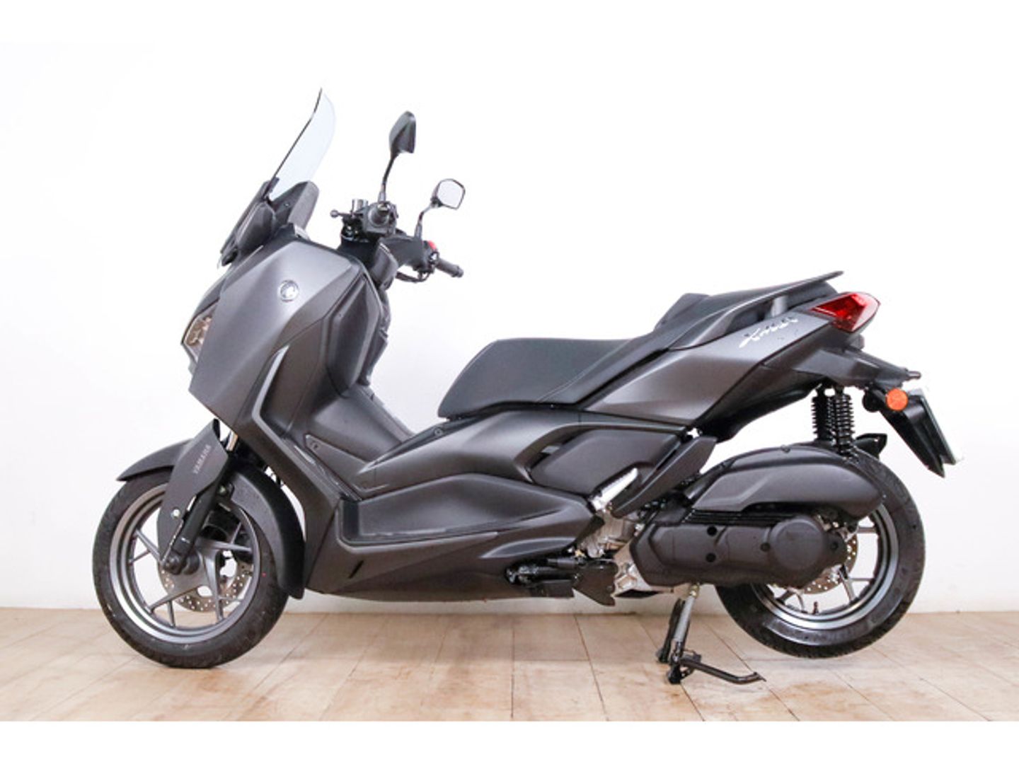 Yamaha X-Max 125