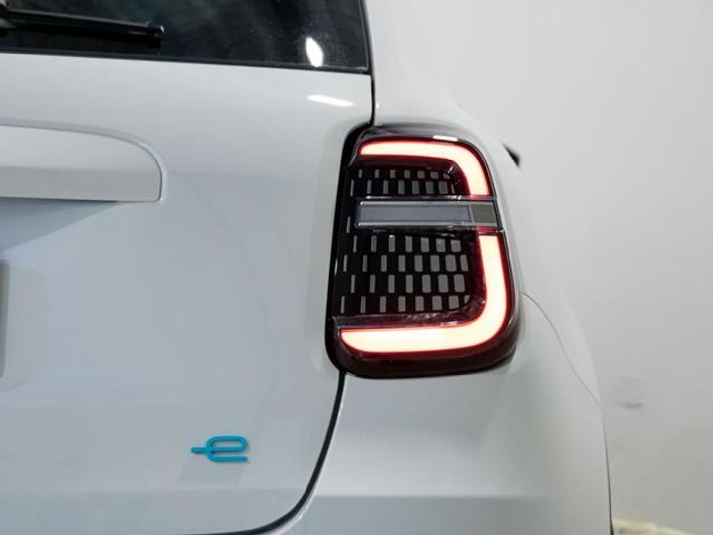 Fiat 600e Red 54kwh 115 kW (156 CV)