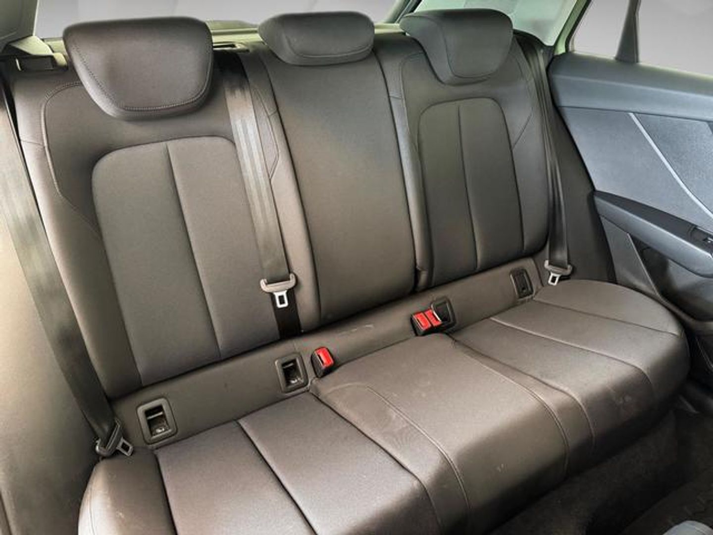 Audi Q2 Advanced 30 TDI 85 kW (116 CV)