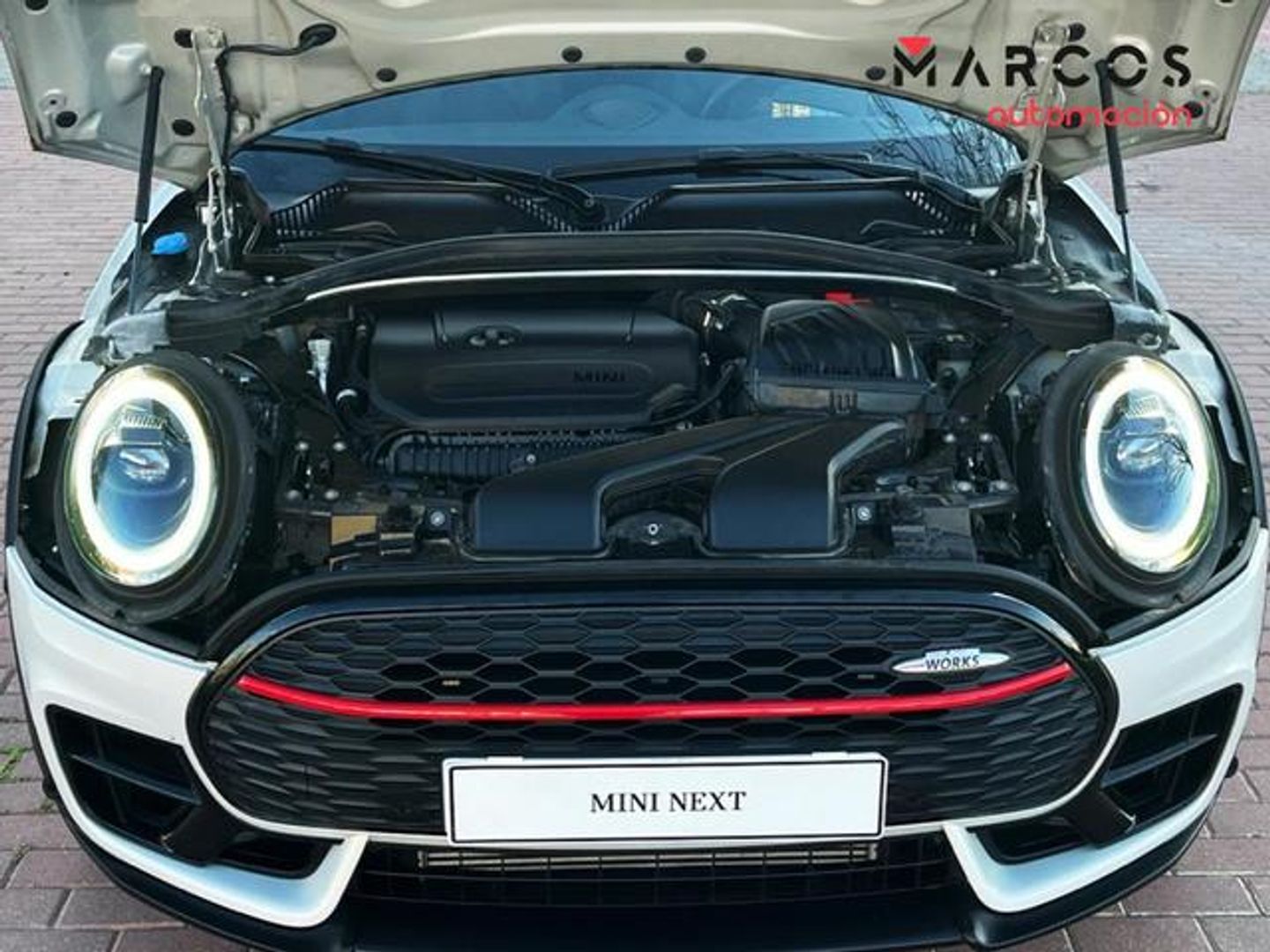 MINI MINI Clubman John Cooper Works ALL4 225 kW (306 CV)