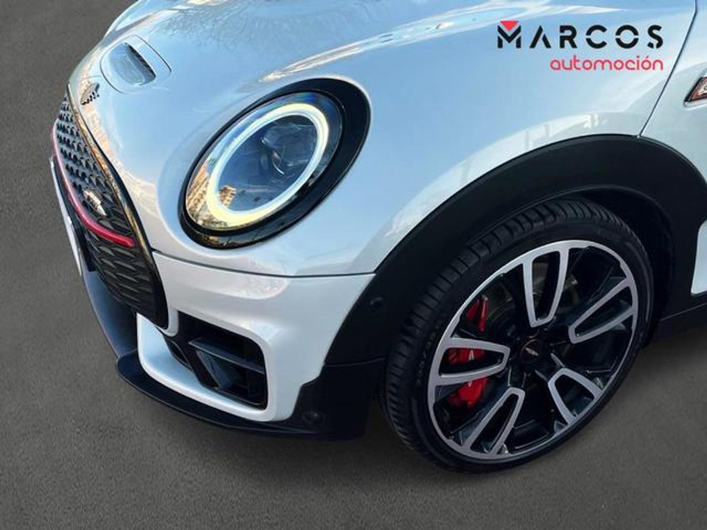MINI MINI Clubman John Cooper Works ALL4 225 kW (306 CV)